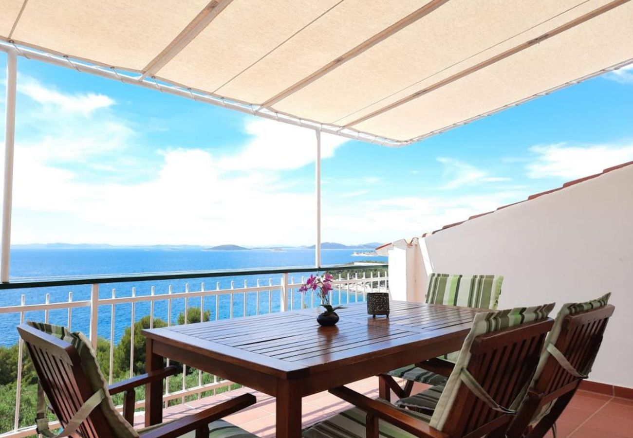 Apartamento en Murter - Apartamento en Murter con Seaview, Terraza, Acondicionador, WIFI (5026-1)