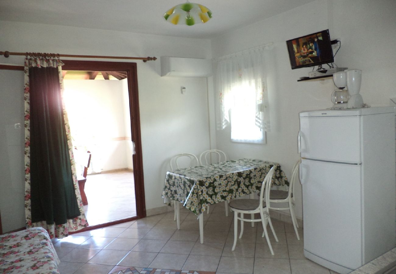 Apartamento en Lopar - Apartamento en Lopar con Seaview, Loggia, Acondicionador, WIFI (4229-6)