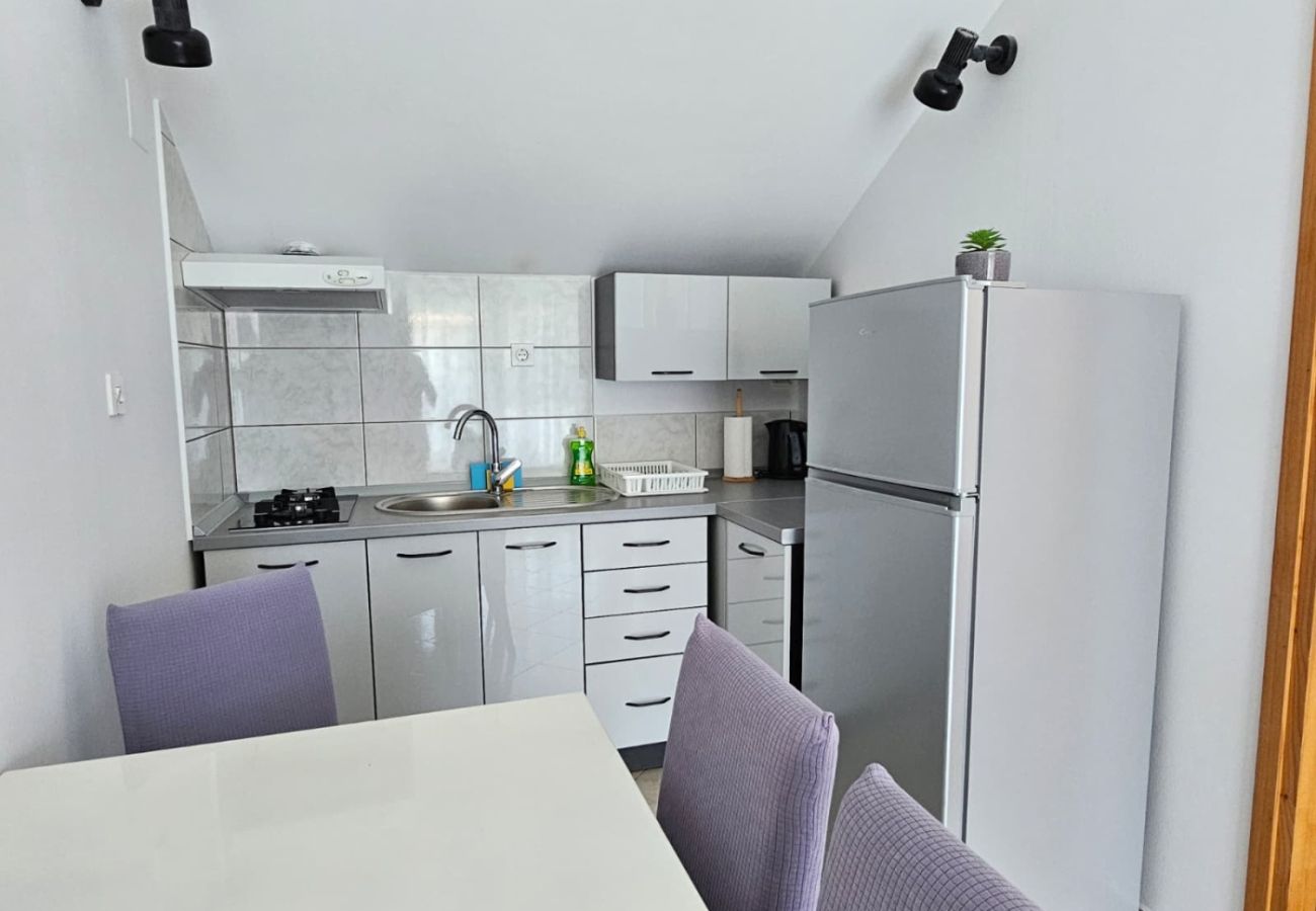 Apartamento en Tribunj - Apartamento en Tribunj con Seaview, Balcón, Acondicionador, WIFI (5034-2)
