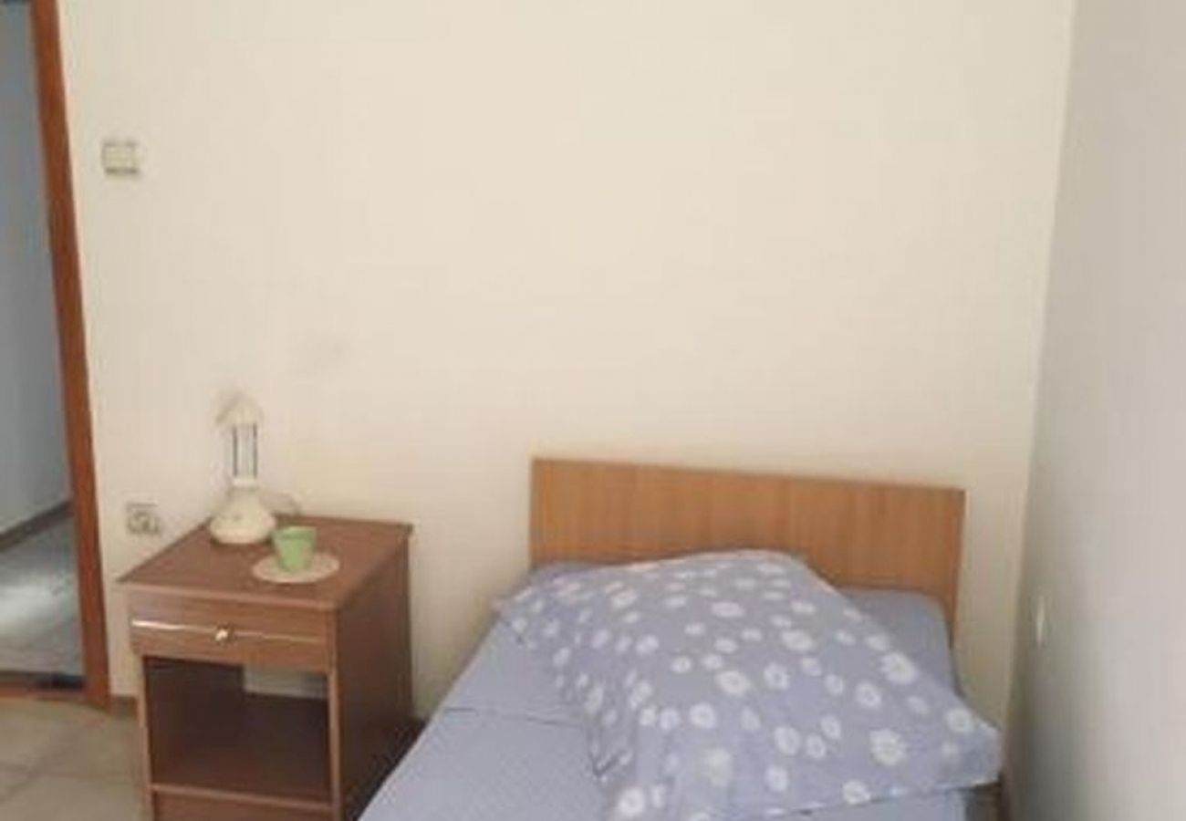 Apartamento en Tribunj - Apartamento en Tribunj con Terraza, Acondicionador, WIFI (5038-4)