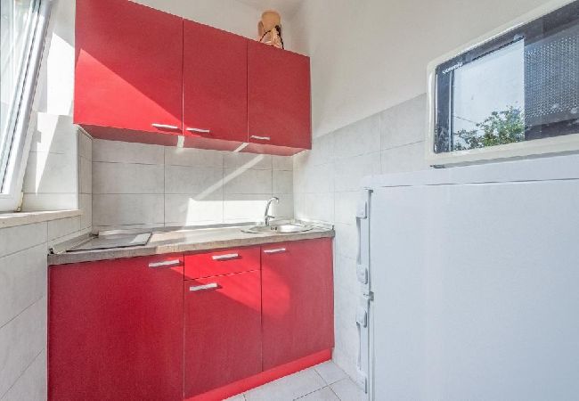 Apartamento en Okrug Gornji - Apartamento en Okrug Gornji con Seaview, Terraza, Acondicionador, WIFI (5046-1) Apartamento en Okrug Gornji - Apartamento en Okrug Gornji con Seaview, Terraza, Acondicionador, WIFI (5046-1)