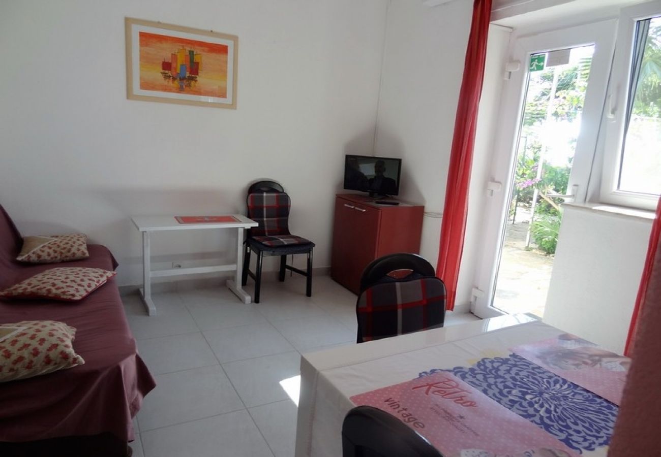 Apartamento en Okrug Gornji - Apartamento en Okrug Gornji con Seaview, Terraza, Acondicionador, WIFI (5046-1)