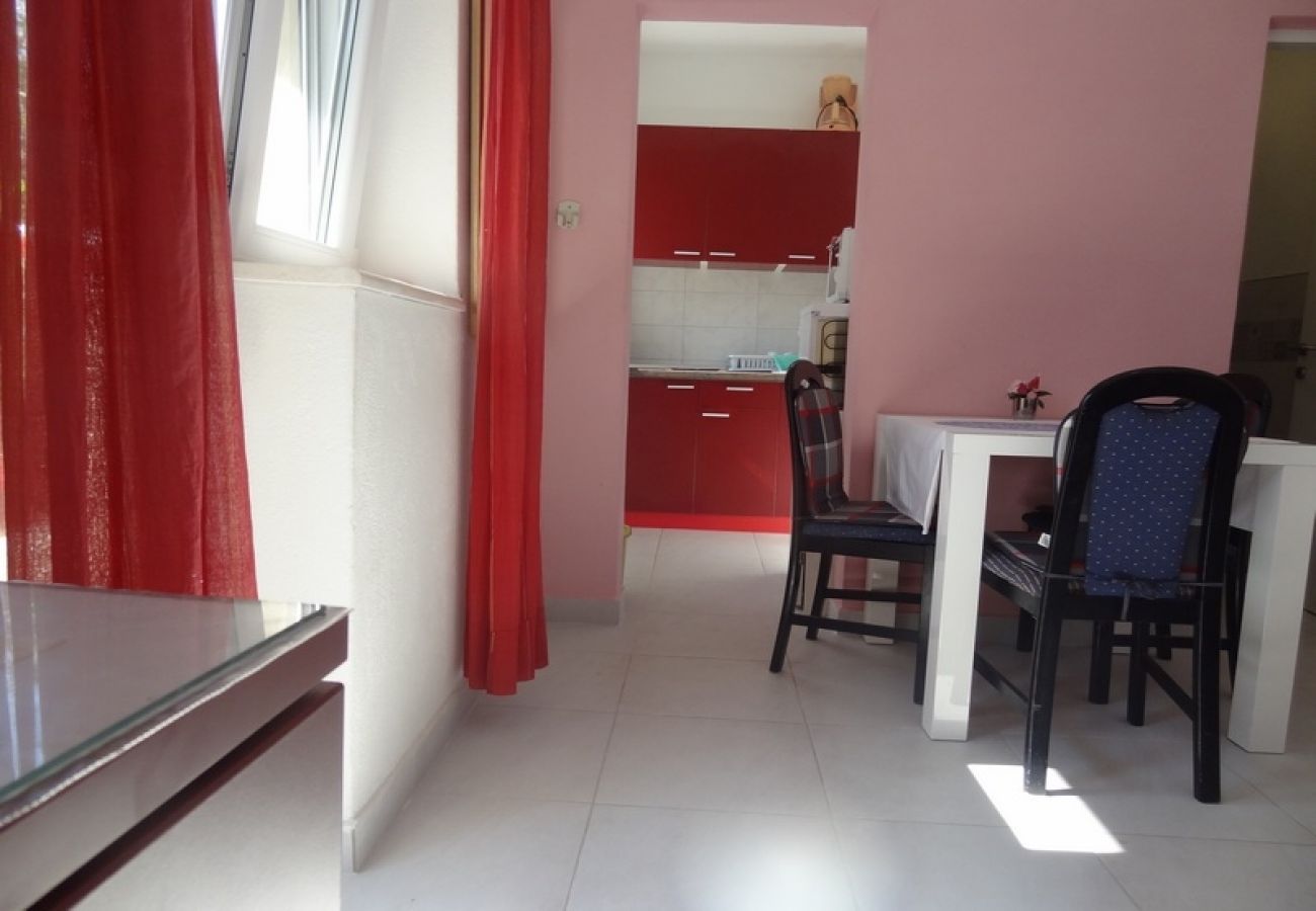 Apartamento en Okrug Gornji - Apartamento en Okrug Gornji con Seaview, Terraza, Acondicionador, WIFI (5046-1)