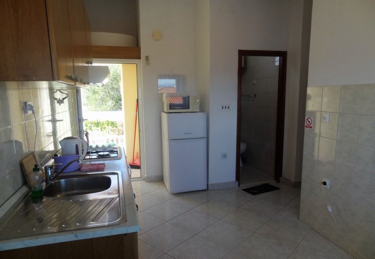 Apartamento en Okrug Gornji - Apartamento en Okrug Gornji con Seaview, Terraza, Acondicionador, WIFI (5046-3)