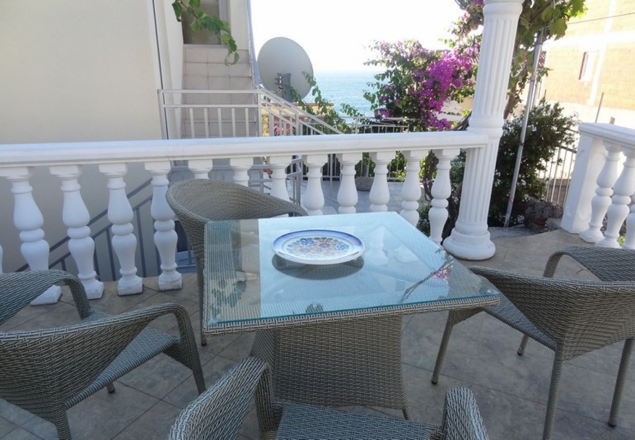 Apartamento en Okrug Gornji - Apartamento en Okrug Gornji con Seaview, Terraza, Acondicionador, WIFI (5046-3)