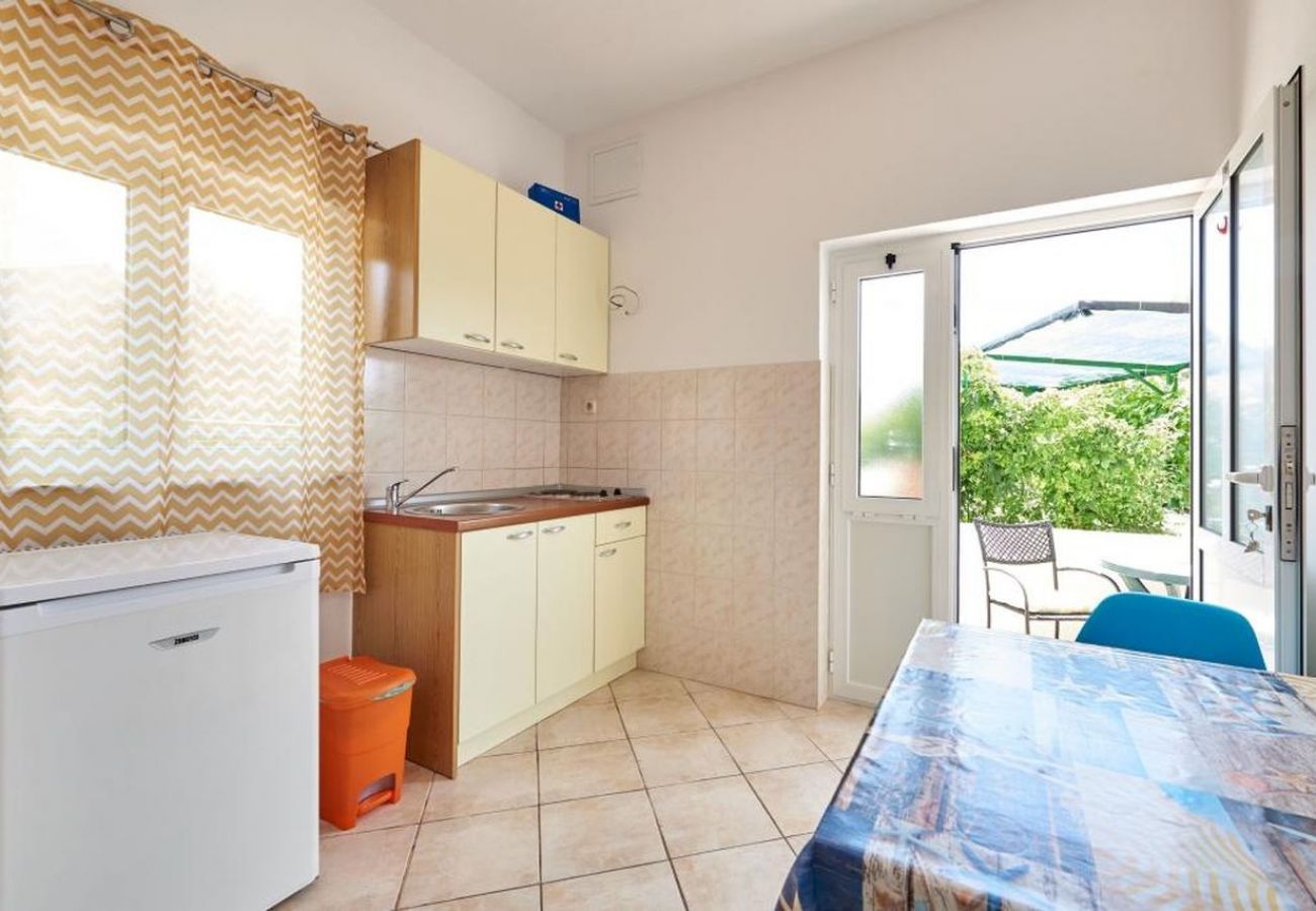 Estudio en Seget Vranjica - Apartamento Estudio en Seget Vranjica con Terraza, Acondicionador, WIFI, Lavadora (5052-2)