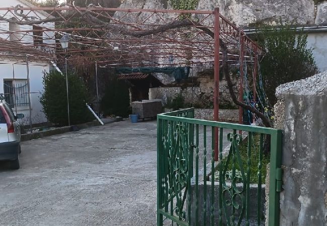 Apartamento en Trogir - Apartamento en Trogir con Seaview, Balcón, Acondicionador, WIFI (5055-1) Apartamento en Trogir - Apartamento en Trogir con Seaview, Balcón, Acondicionador, WIFI (5055-1)