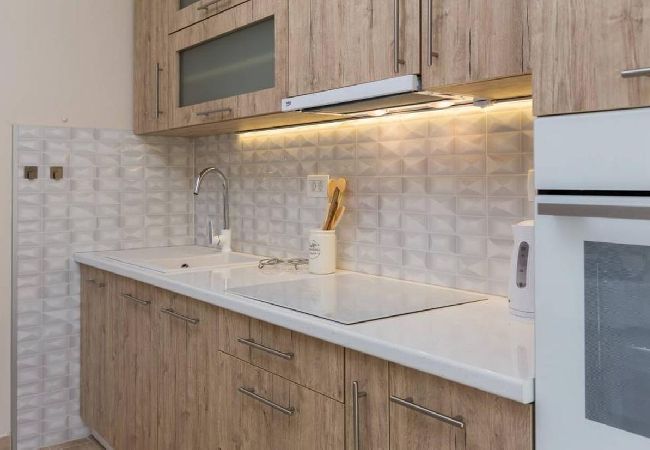 Apartamento en Trogir - Apartamento en Trogir con Seaview, Balcón, Acondicionador, WIFI (5058-1) Apartamento en Trogir - Apartamento en Trogir con Seaview, Balcón, Acondicionador, WIFI (5058-1)