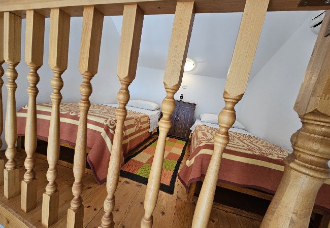 Apartamento en Duce - Apartamento en Duće con Seaview, Balcón, Acondicionador, WIFI (5067-5) Apartamento en Duce - Apartamento en Duće con Seaview, Balcón, Acondicionador, WIFI (5067-5)