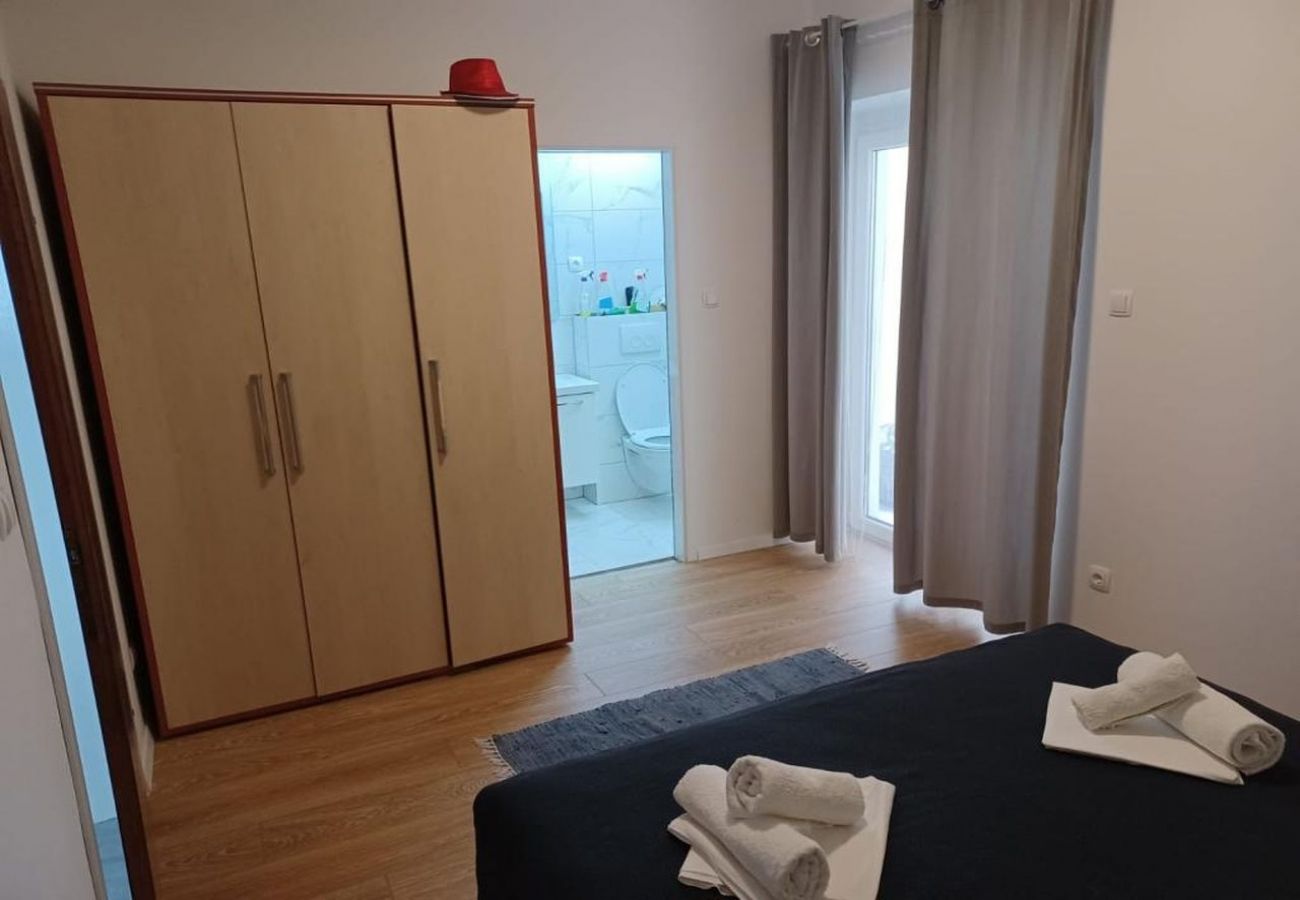 Apartamento en Duce - Apartamento en Duće con Seaview, Terraza, Acondicionador, WIFI (5064-1)