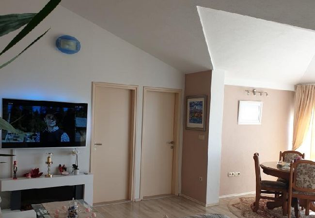 Apartamento en Duce - Apartamento en Duće con Seaview, Terraza, Acondicionador, WIFI (5063-1) Apartamento en Duce - Apartamento en Duće con Seaview, Terraza, Acondicionador, WIFI (5063-1)