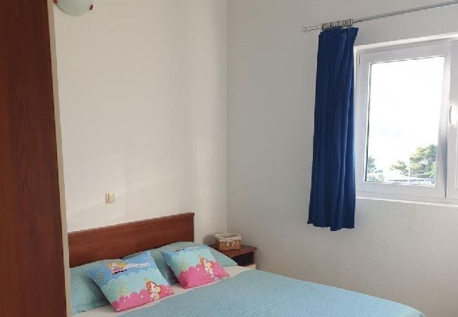 Apartamento en Duce - Apartamento en Duće con Seaview, Terraza, Acondicionador, WIFI (5063-1) Apartamento en Duce - Apartamento en Duće con Seaview, Terraza, Acondicionador, WIFI (5063-1)