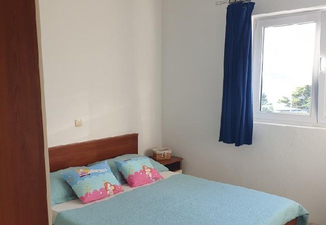 Apartamento en Duce - Apartamento en Duće con Seaview, Terraza, Acondicionador, WIFI (5063-1) Apartamento en Duce - Apartamento en Duće con Seaview, Terraza, Acondicionador, WIFI (5063-1)