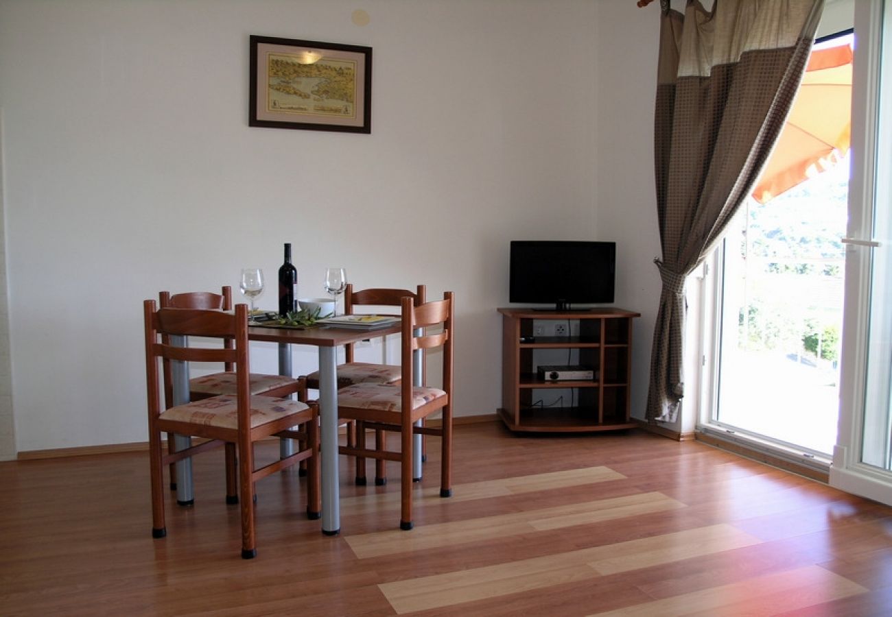 Apartamento en Okrug Gornji - Apartamento en Okrug Gornji con Seaview, Terraza, Acondicionador, WIFI (5069-3)