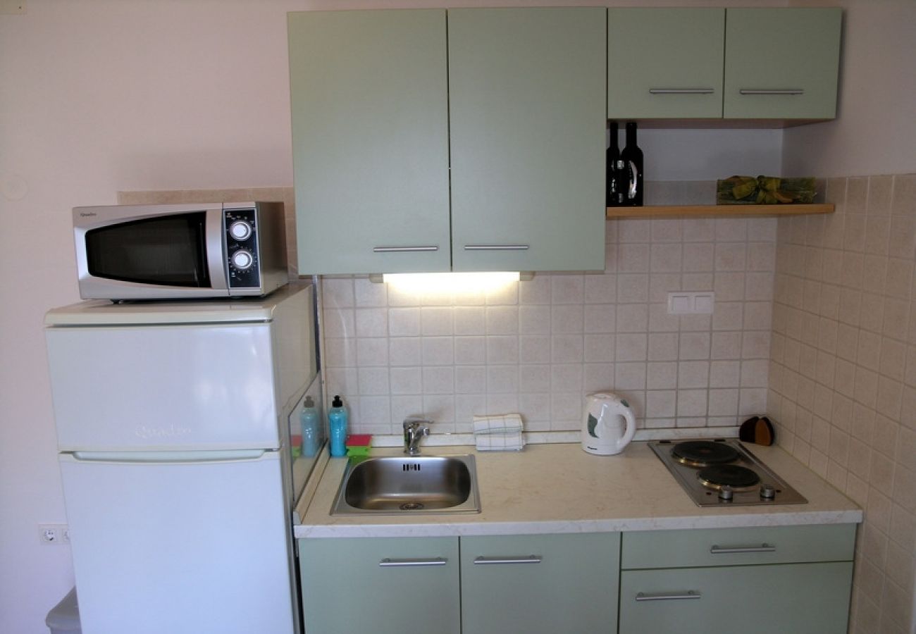 Apartamento en Okrug Gornji - Apartamento en Okrug Gornji con Seaview, Terraza, Acondicionador, WIFI (5069-3)