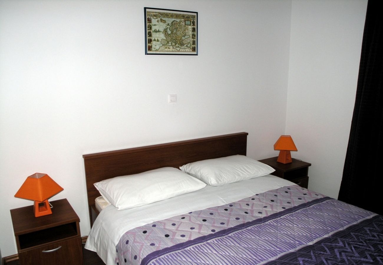 Apartamento en Okrug Gornji - Apartamento en Okrug Gornji con Seaview, Terraza, Acondicionador, WIFI (5069-4)