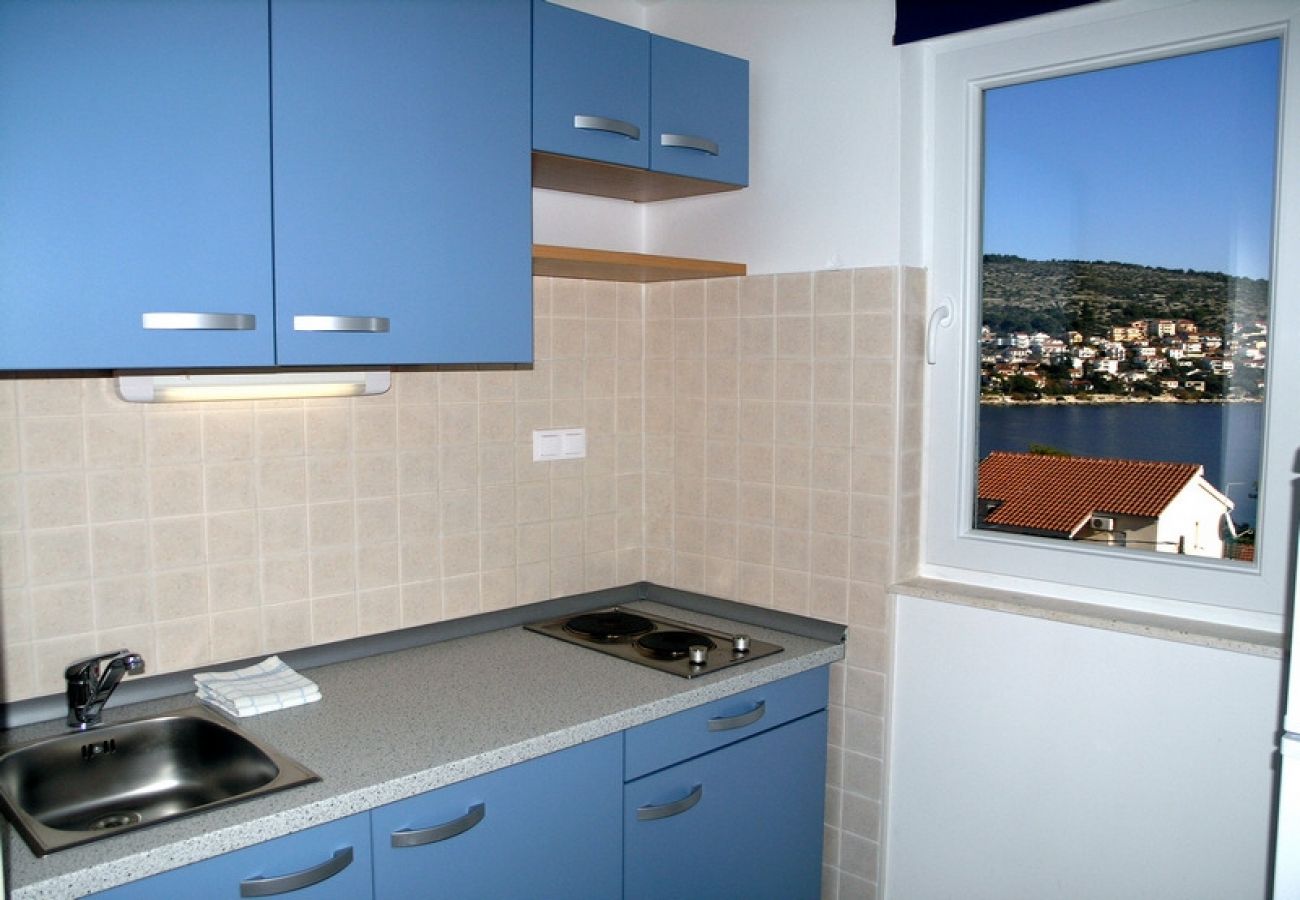 Apartamento en Okrug Gornji - Apartamento en Okrug Gornji con Seaview, Terraza, Acondicionador, WIFI (5069-2)