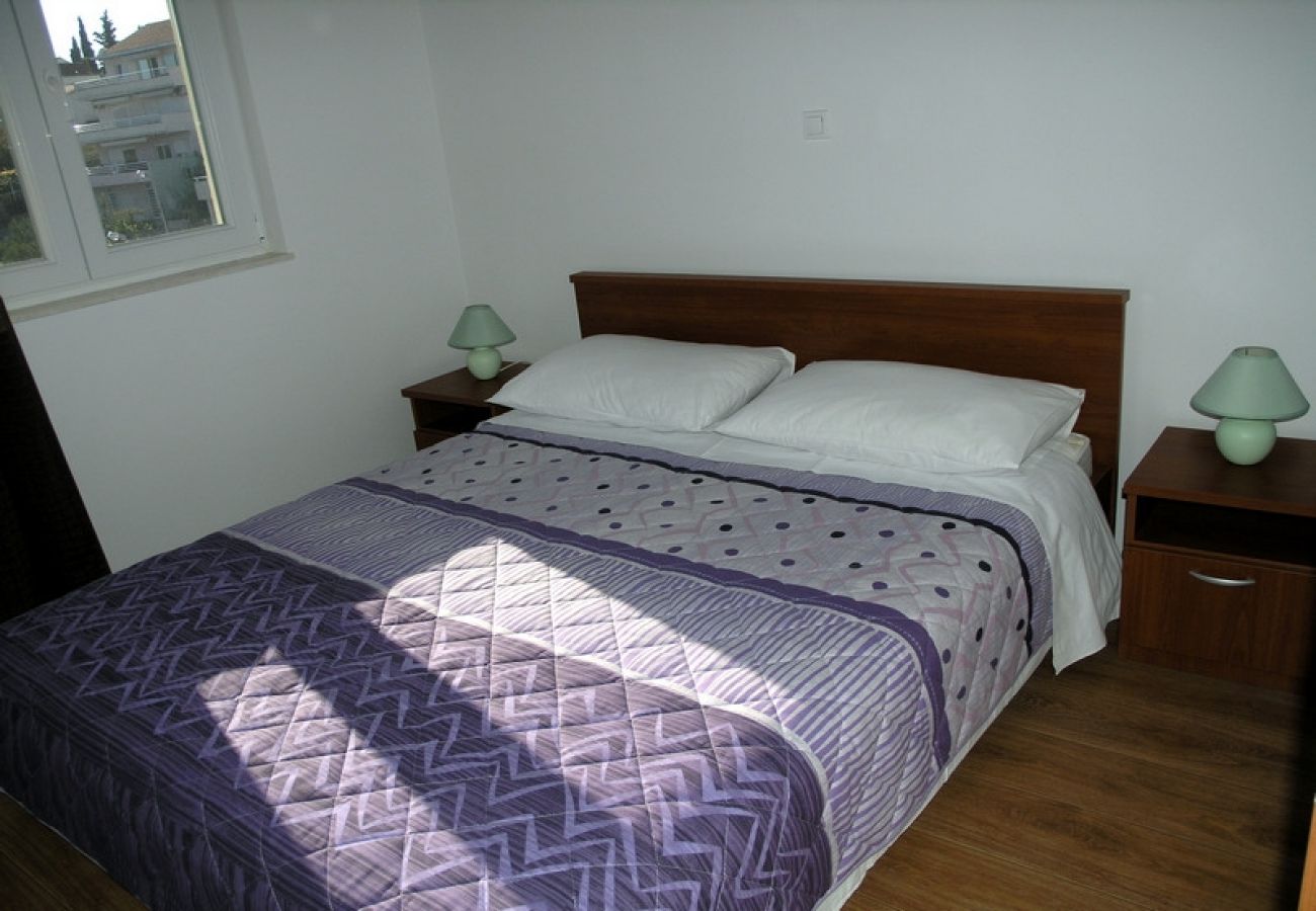 Apartamento en Okrug Gornji - Apartamento en Okrug Gornji con Seaview, Terraza, Acondicionador, WIFI (5069-2)