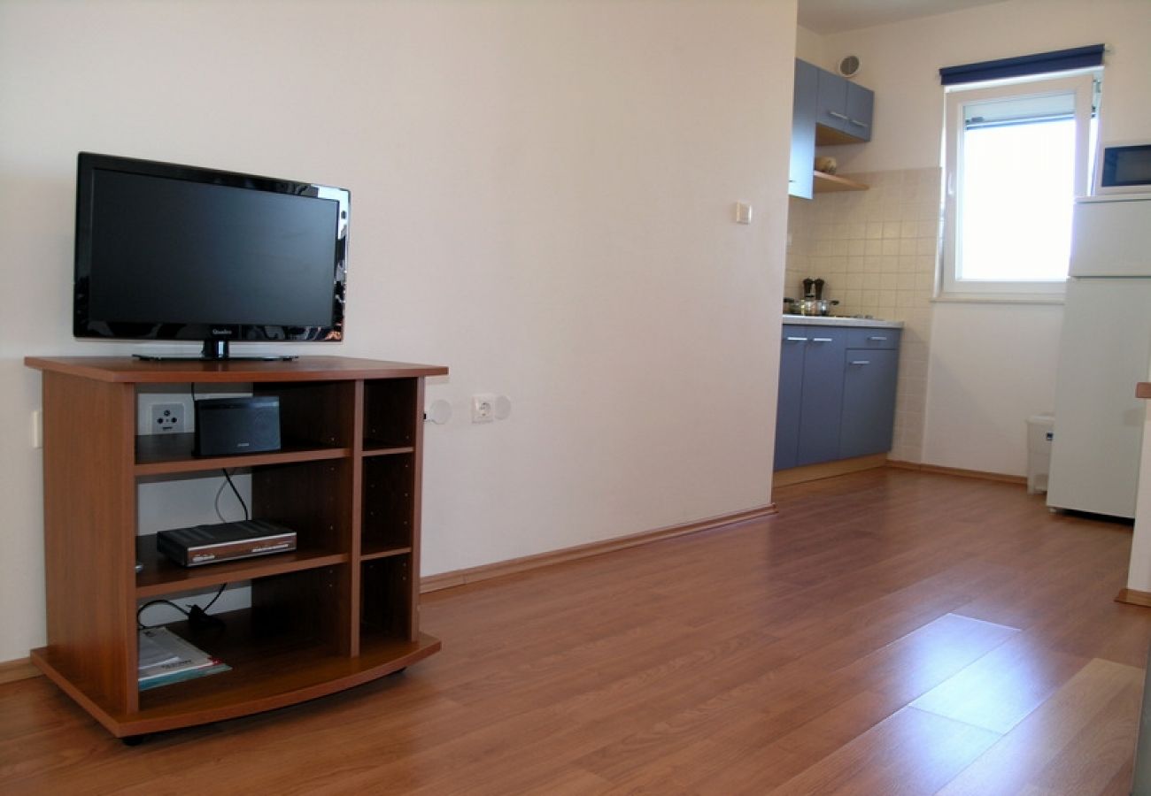 Apartamento en Okrug Gornji - Apartamento en Okrug Gornji con Seaview, Terraza, Acondicionador, WIFI (5069-1)