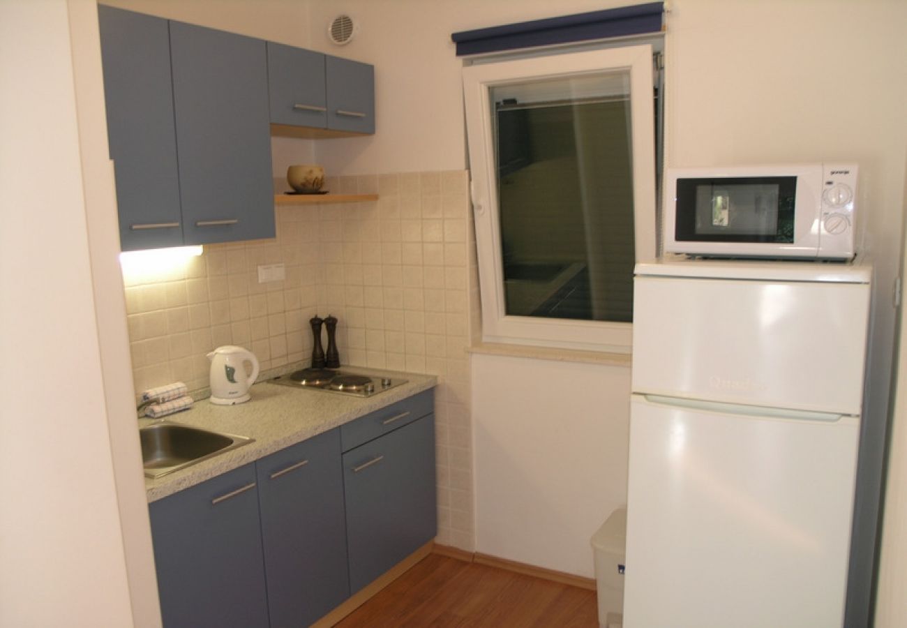 Apartamento en Okrug Gornji - Apartamento en Okrug Gornji con Seaview, Terraza, Acondicionador, WIFI (5069-1)