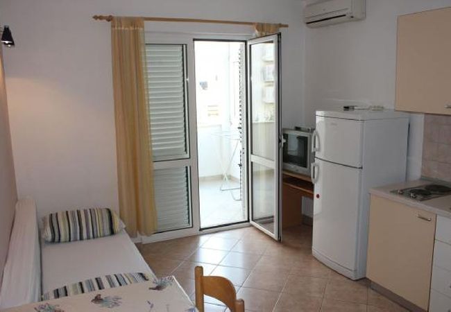 Apartamento en Duce - Apartamento en Duće con Balcón, Acondicionador, WIFI (5062-1) Apartamento en Duce - Apartamento en Duće con Balcón, Acondicionador, WIFI (5062-1)