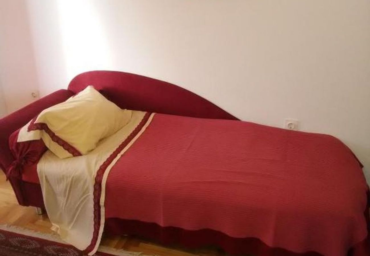 Apartamento en Banjole - Apartamento en Banjole con Terraza, Acondicionador, WIFI, Lavadora (3360-3)