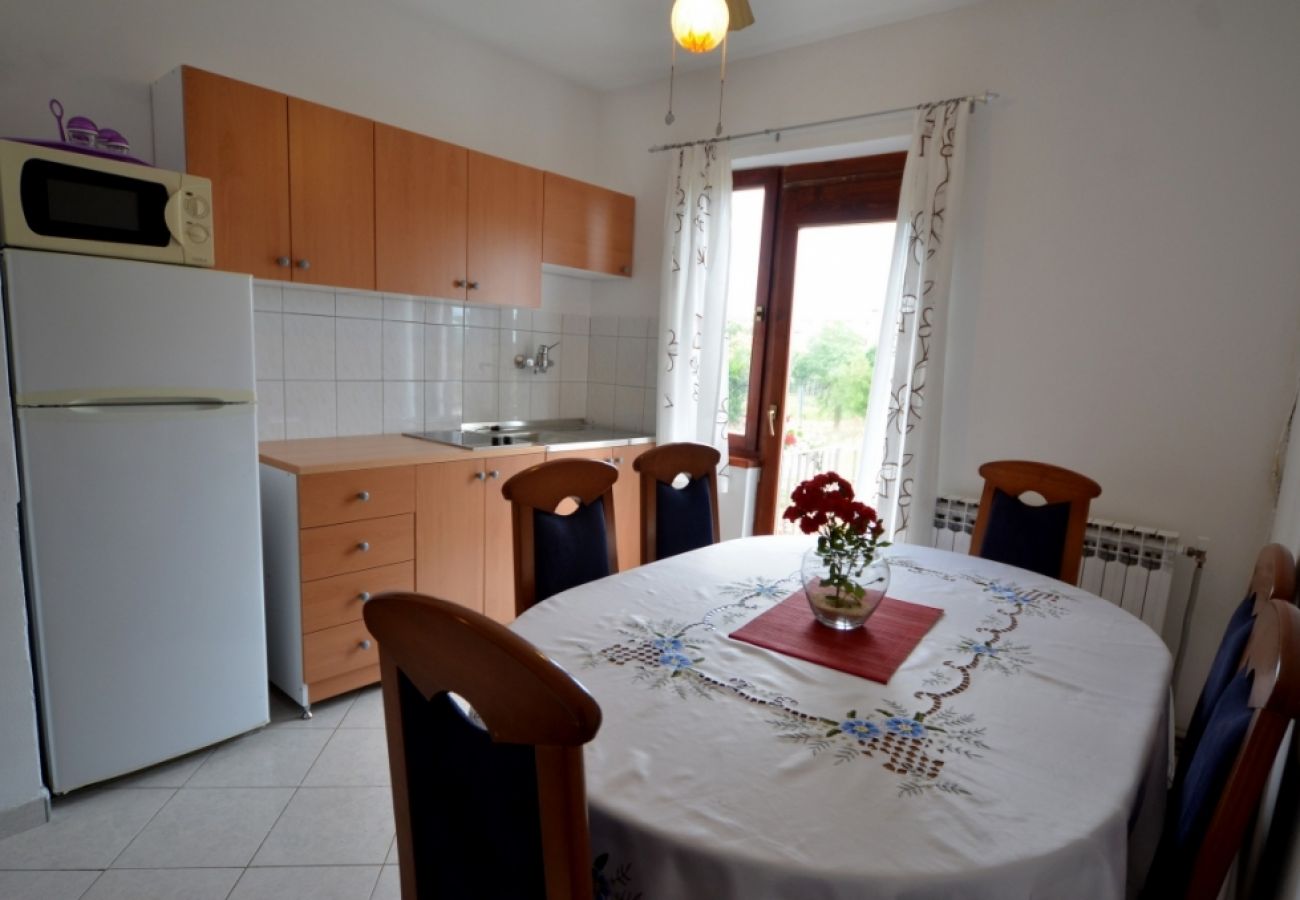 Apartamento en Vrvari - Apartamento en Vrvari con Balcón, Acondicionador, WIFI, Lavadora (664-2)