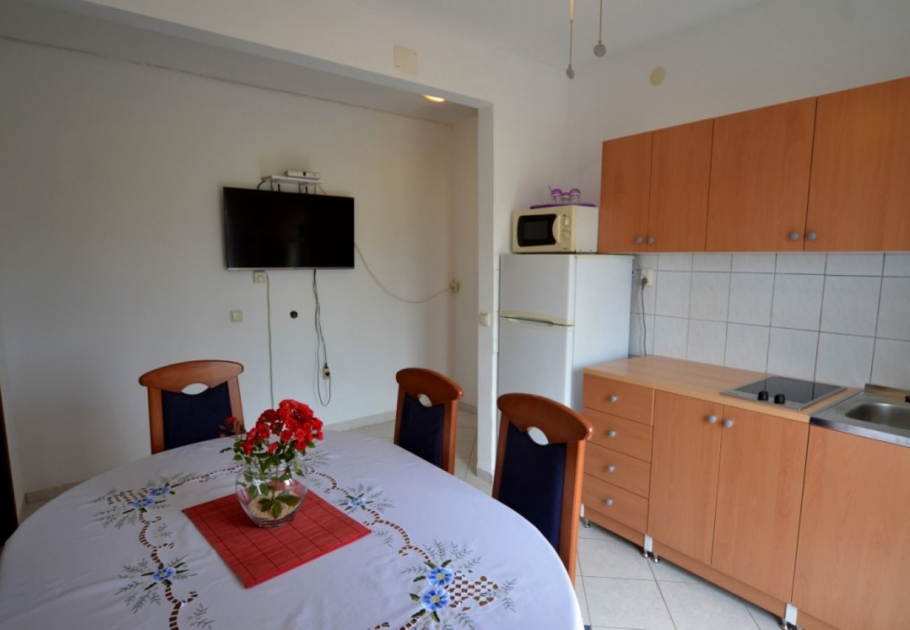 Apartamento en Vrvari - Apartamento en Vrvari con Balcón, Acondicionador, WIFI, Lavadora (664-2)