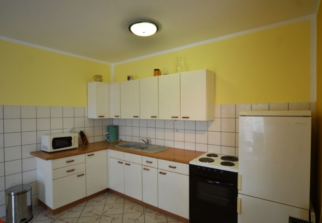 Apartamento en Vrvari - Apartamento en Vrvari con Balcón, Acondicionador, WIFI, Lavadora (664-1)