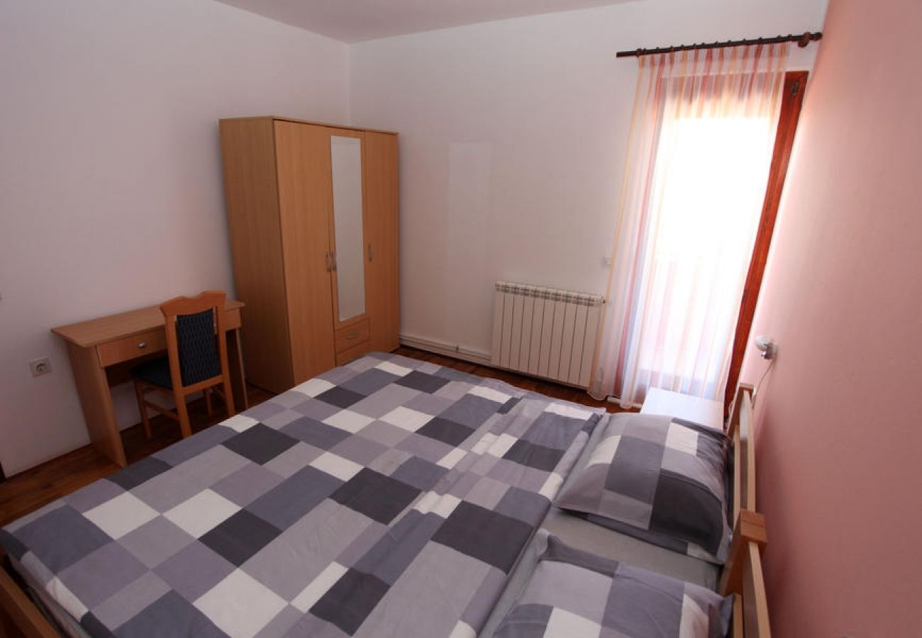 Apartamento en Vrvari - Apartamento en Vrvari con Balcón, Acondicionador, WIFI, Lavadora (664-1)