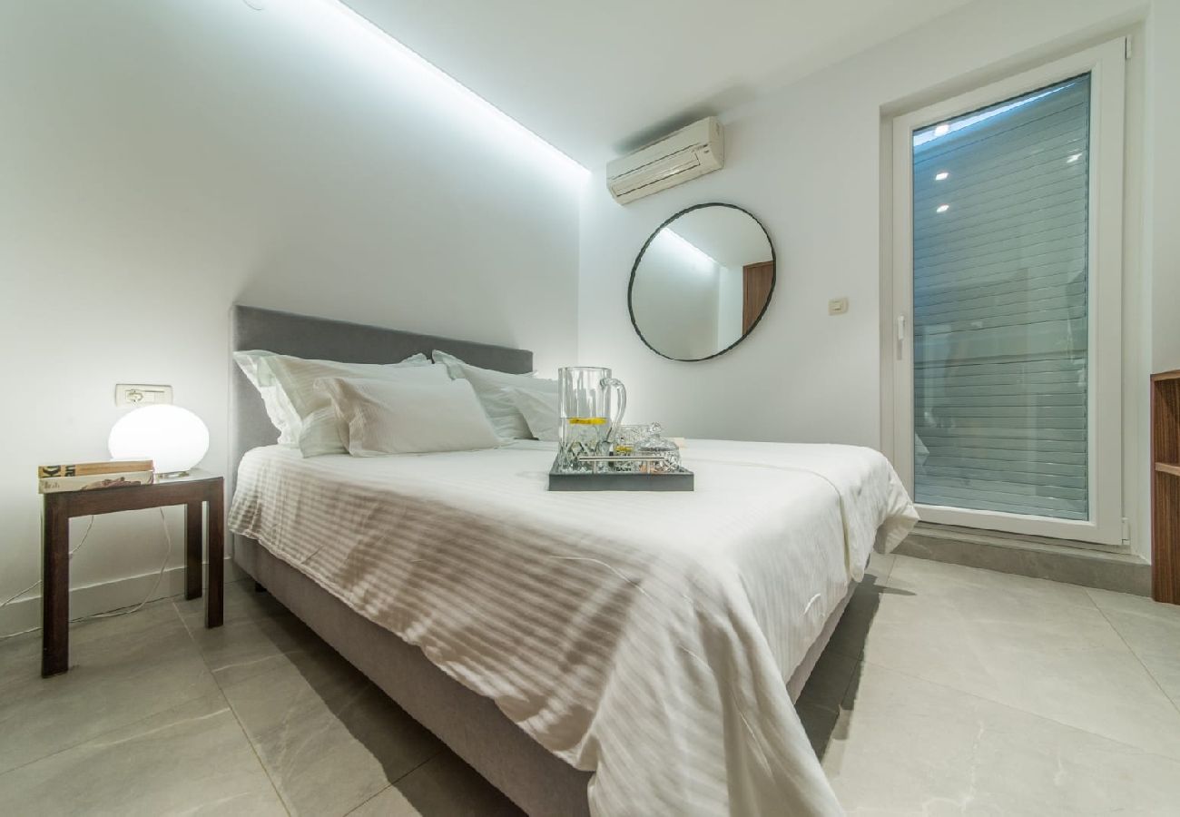 Apartamento en Brela - Apartamento en Brela con Seaview, Terraza, Acondicionador, WIFI (201-10)