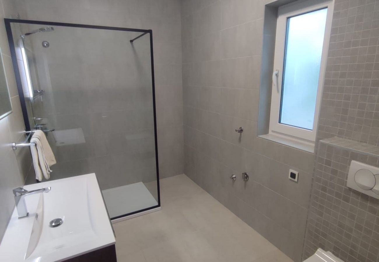 Apartamento en Lopar - Apartamento en Lopar con Seaview, Terraza, Acondicionador, WIFI (4618-6)