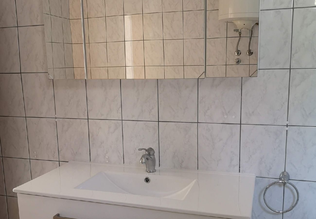 Apartamento en Lopar - Apartamento en Lopar con Seaview, Terraza, WIFI, Lavadora (593-1)