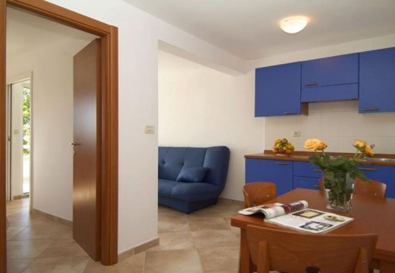 Apartamento en Brela - Apartamento en Brela con Seaview, Terraza, Acondicionador, WIFI (201-2)