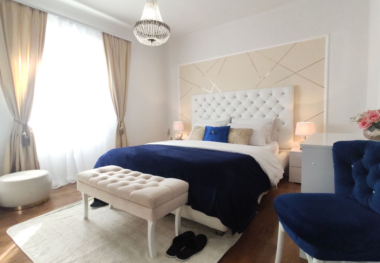 Apartamento en Split - Apartamento en Split con Balcón, Acondicionador, WIFI, Lavadora (4656-1)