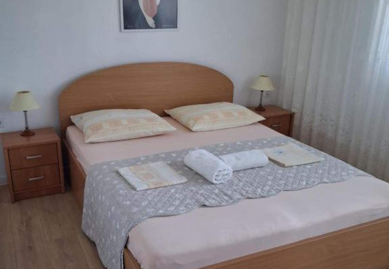 Apartamento en Vinišce - Apartamento en Vinišće con Seaview, Terraza, Acondicionador, WIFI (4752-1)