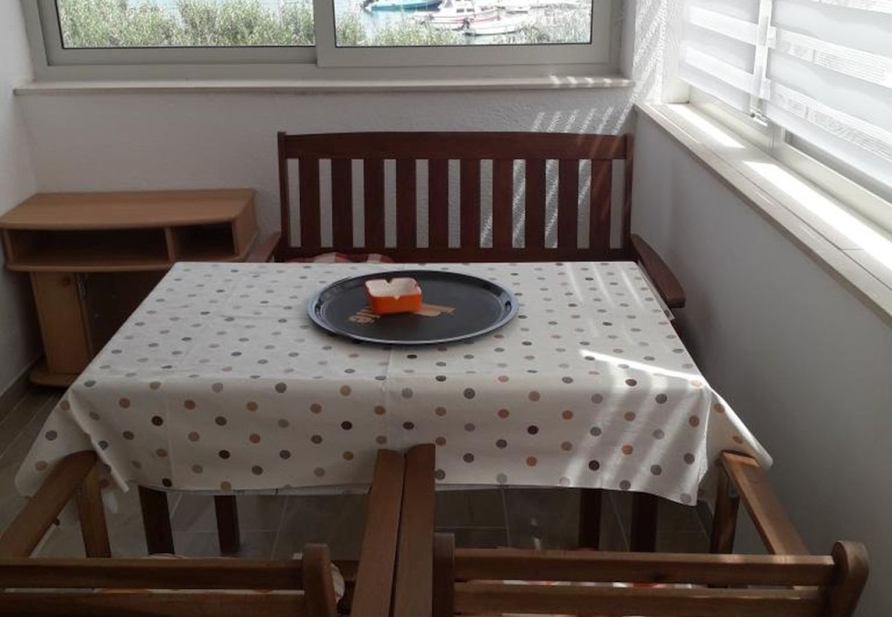 Apartamento en Vinišce - Apartamento en Vinišće con Seaview, Terraza, Acondicionador, WIFI (4752-1)