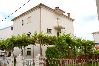 Apartamento en Kaštel Novi - Apartamento en Kaštel Novi con Terraza, Acondicionador, WIFI, Lavadora (5104-1) Apartamento en Kaštel Novi - Apartamento en Kaštel Novi con Terraza, Acondicionador, WIFI, Lavadora (5104-1)