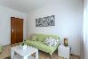 Apartamento en Kaštel Novi - Apartamento en Kaštel Novi con Terraza, Acondicionador, WIFI, Lavadora (5104-2) Apartamento en Kaštel Novi - Apartamento en Kaštel Novi con Terraza, Acondicionador, WIFI, Lavadora (5104-2)