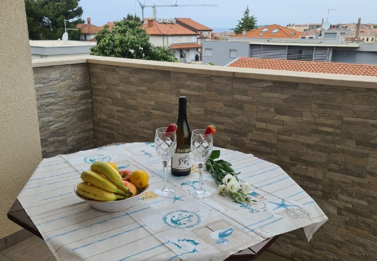 Apartamento en Rovinj - Apartamento en Rovinj con Balcón, Acondicionador, WIFI, Lavadora (5116-2)