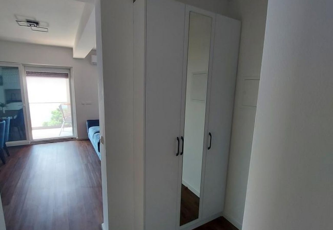 Apartamento en Lokva Rogoznica - Apartamento en Lokva Rogoznica con Seaview, Balcón, Acondicionador, WIFI (5118-6)