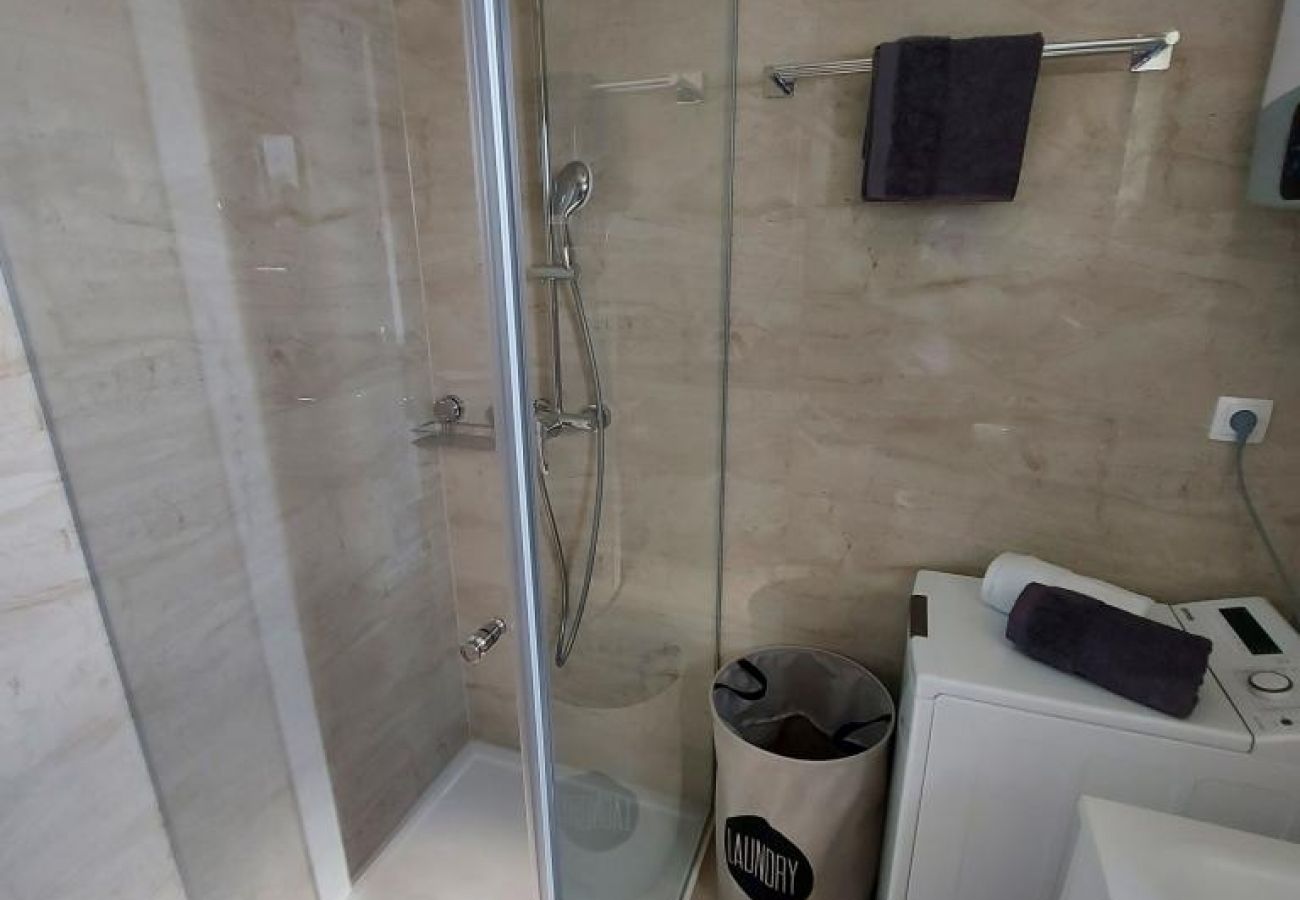 Apartamento en Lokva Rogoznica - Apartamento en Lokva Rogoznica con Seaview, Balcón, Acondicionador, WIFI (5118-6)