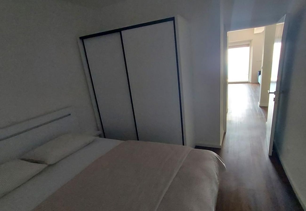 Apartamento en Lokva Rogoznica - Apartamento en Lokva Rogoznica con Seaview, Terraza, Acondicionador, WIFI (5118-2)