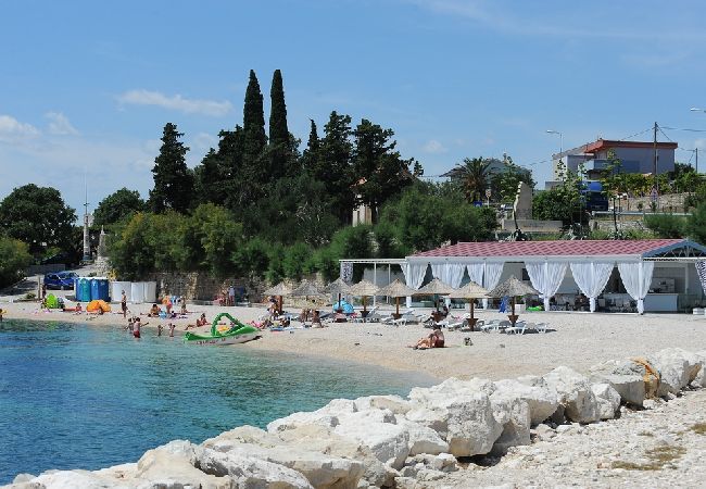 Apartamento en Podstrana - Apartamento en Podstrana-Sv.Martin con Terraza, Acondicionador, WIFI, Lavadora (5117-4) Apartamento en Podstrana - Apartamento en Podstrana-Sv.Martin con Terraza, Acondicionador, WIFI, Lavadora (5117-4)