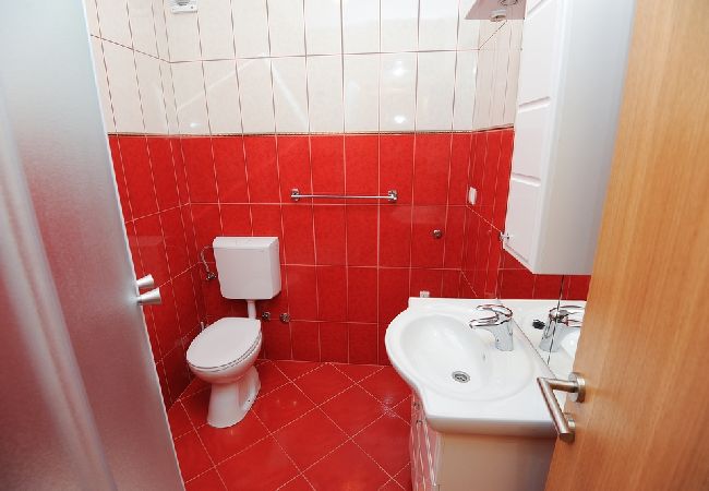 Apartamento en Podstrana - Apartamento en Podstrana-Sv.Martin con Terraza, Acondicionador, WIFI, Lavadora (5117-4) Apartamento en Podstrana - Apartamento en Podstrana-Sv.Martin con Terraza, Acondicionador, WIFI, Lavadora (5117-4)