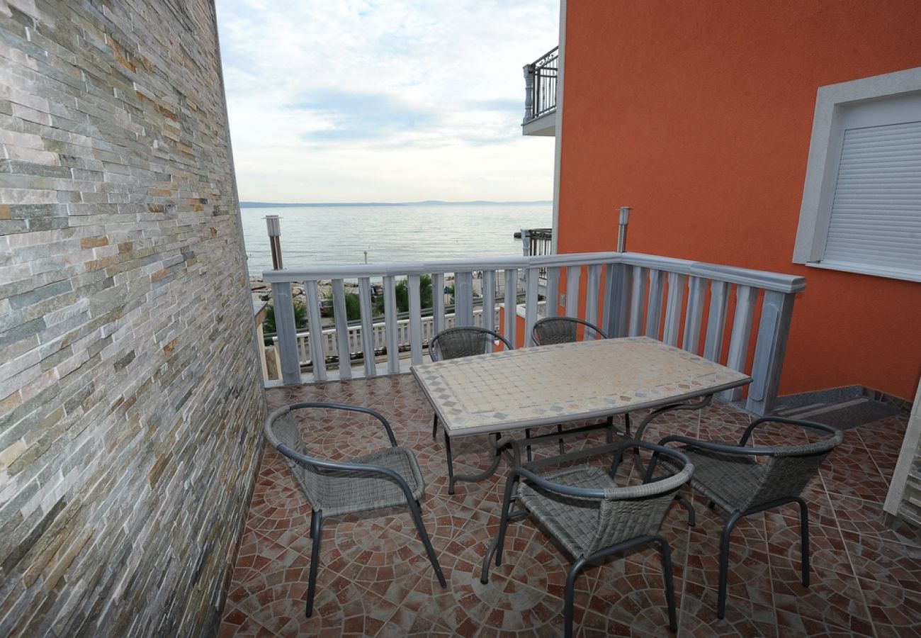 Apartamento en Podstrana - Apartamento en Podstrana-Sv.Martin con Terraza, Acondicionador, WIFI, Lavadora (5117-4)