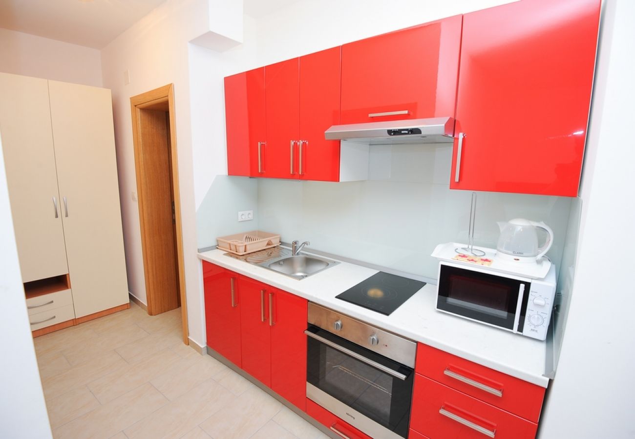 Apartamento en Podstrana - Apartamento en Podstrana-Sv.Martin con Terraza, Acondicionador, WIFI, Lavadora (5117-4)