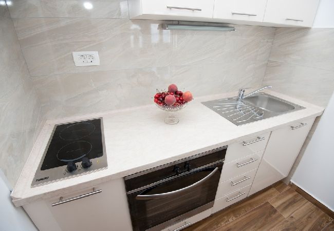 Apartamento en Podstrana - Apartamento en Podstrana-Sv.Martin con Seaview, Balcón, Acondicionador, WIFI (5117-7) Apartamento en Podstrana - Apartamento en Podstrana-Sv.Martin con Seaview, Balcón, Acondicionador, WIFI (5117-7)