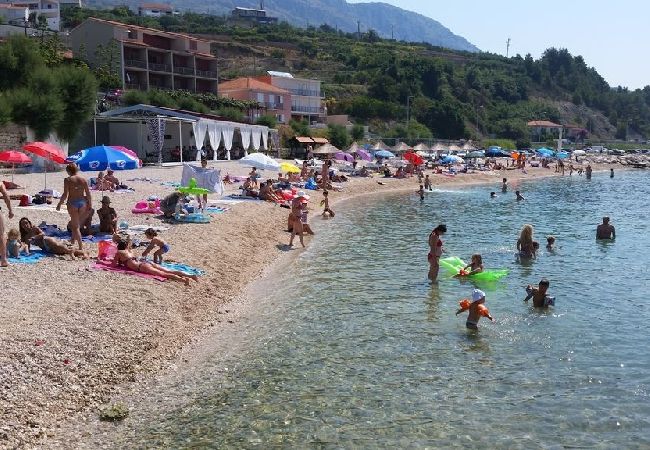 Apartamento en Podstrana - Apartamento en Podstrana-Sv.Martin con Terraza, Acondicionador, WIFI, Lavadora (5117-5) Apartamento en Podstrana - Apartamento en Podstrana-Sv.Martin con Terraza, Acondicionador, WIFI, Lavadora (5117-5)