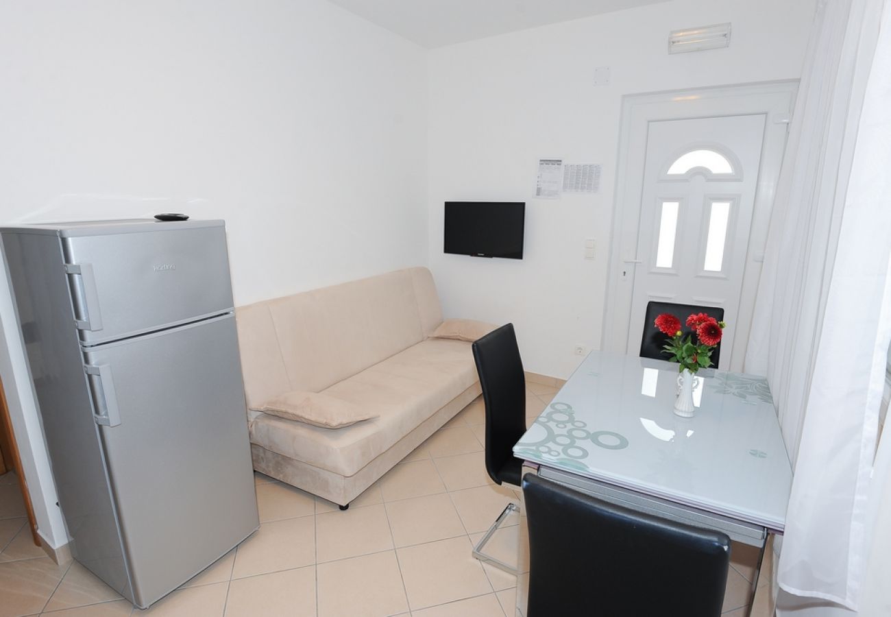 Apartamento en Podstrana - Apartamento en Podstrana-Sv.Martin con Terraza, Acondicionador, WIFI, Lavadora (5117-5)